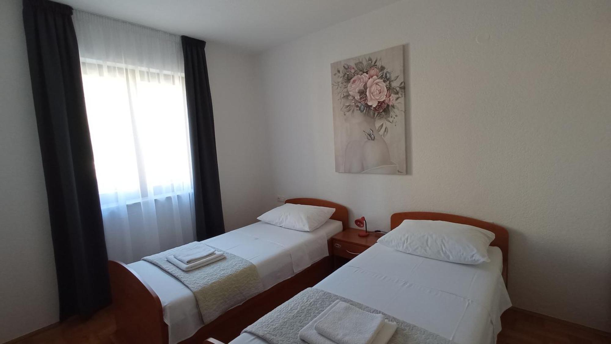 Apartmani Ferdi تروغير المظهر الخارجي الصورة